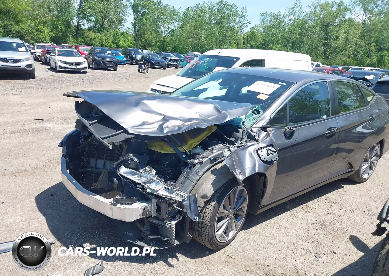 2018 Honda Clarity Plug-In Hybrid Touring VIN:JHMZC5F39JC009646 - 2