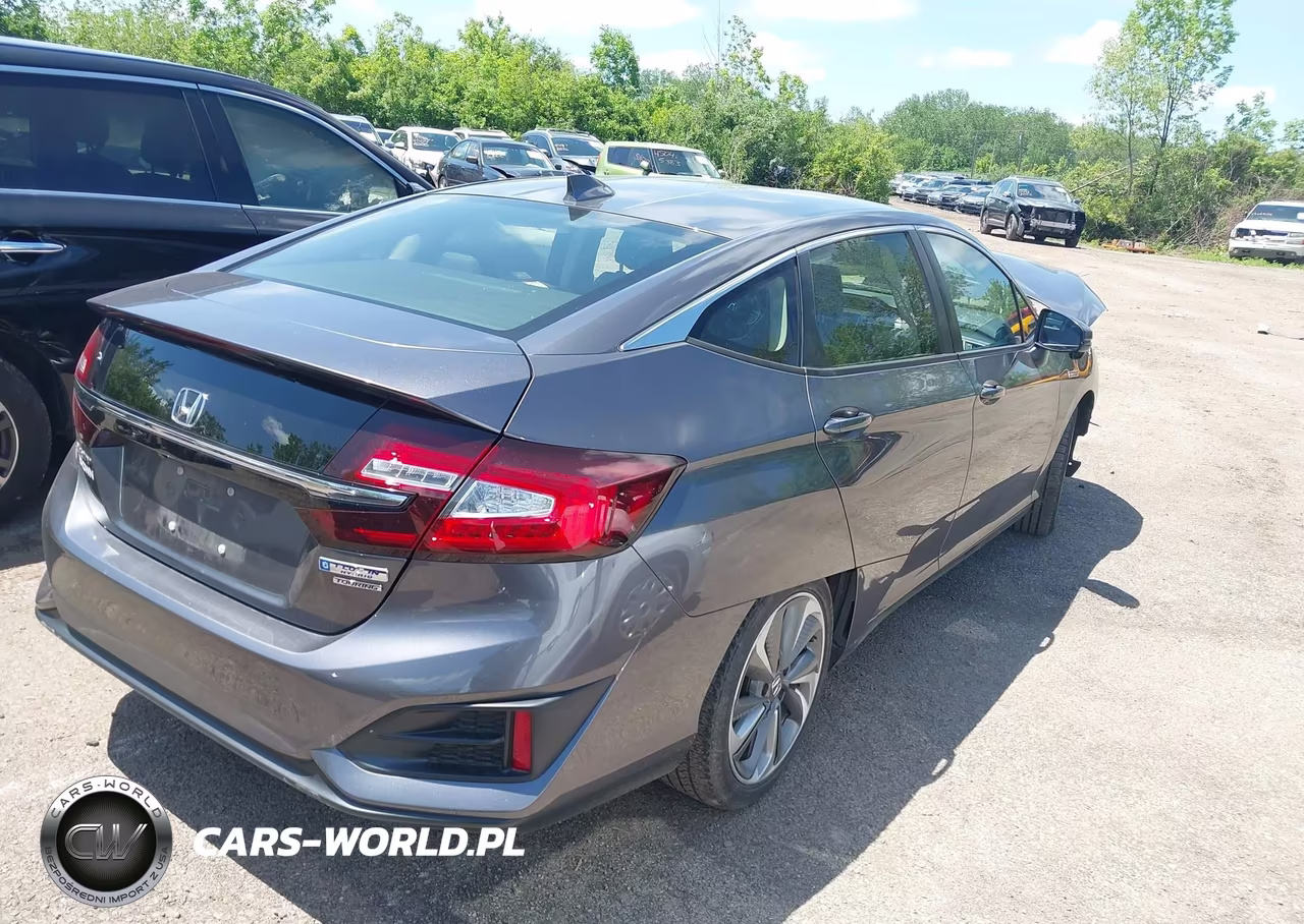2018 Honda Clarity Plug-In Hybrid Touring VIN:JHMZC5F39JC009646 - 4