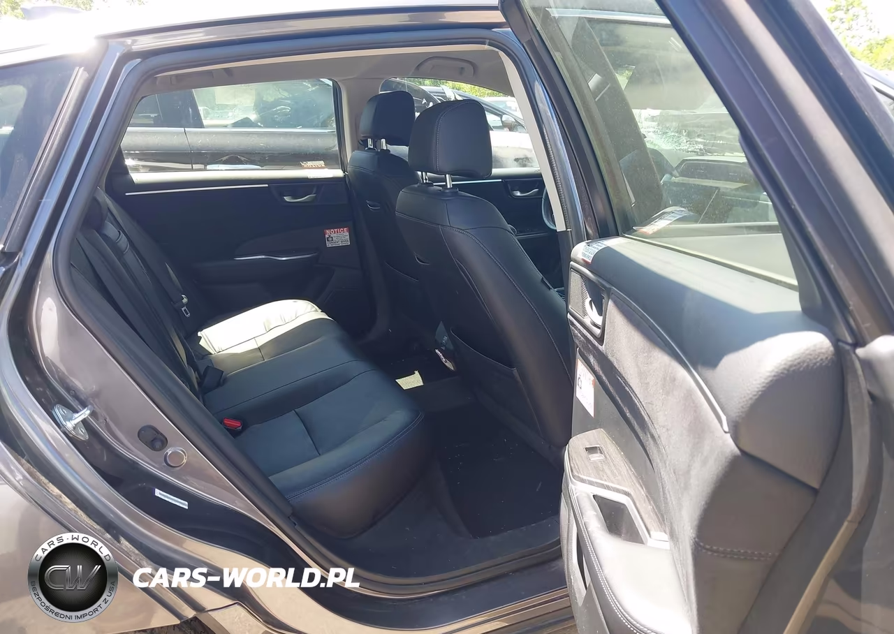 2018 Honda Clarity Plug-In Hybrid Touring VIN:JHMZC5F39JC009646 - 8