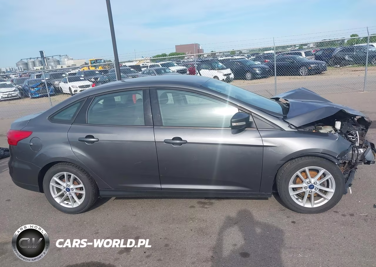 2015 Ford Focus Se VIN:1FADP3F24FL209620 - 14