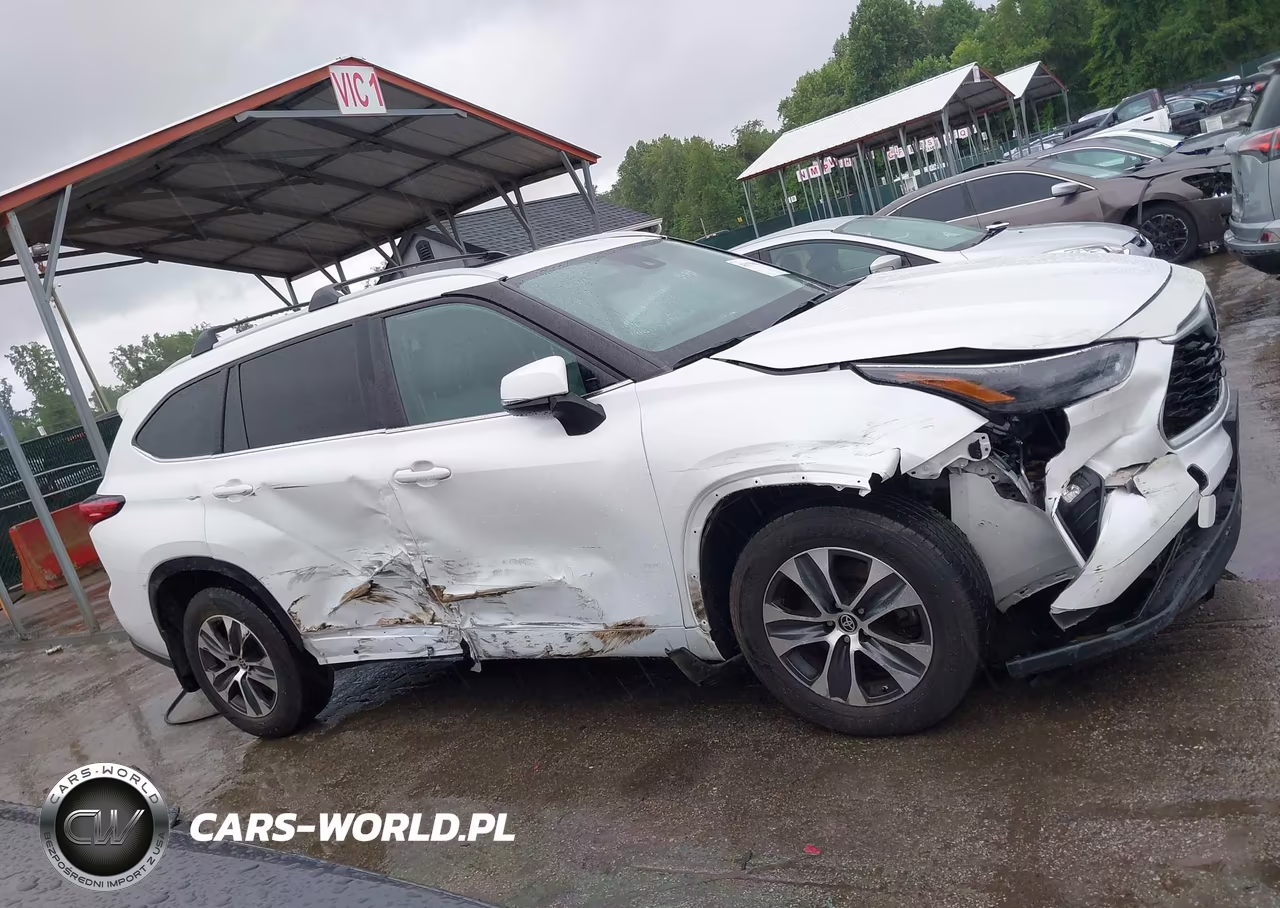 2023 Toyota Highlander Xle VIN:5TDKDRBH0PS045791 - 13