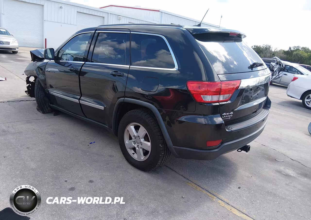 2012 Jeep Grand Cherokee Laredo VIN:1C4RJFAG0CC350007 - 3