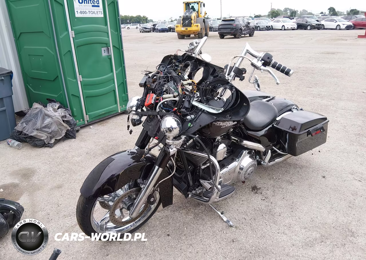2011 Harley-Davidson Flhx VIN:1HD1KBM16BB669179 - 2