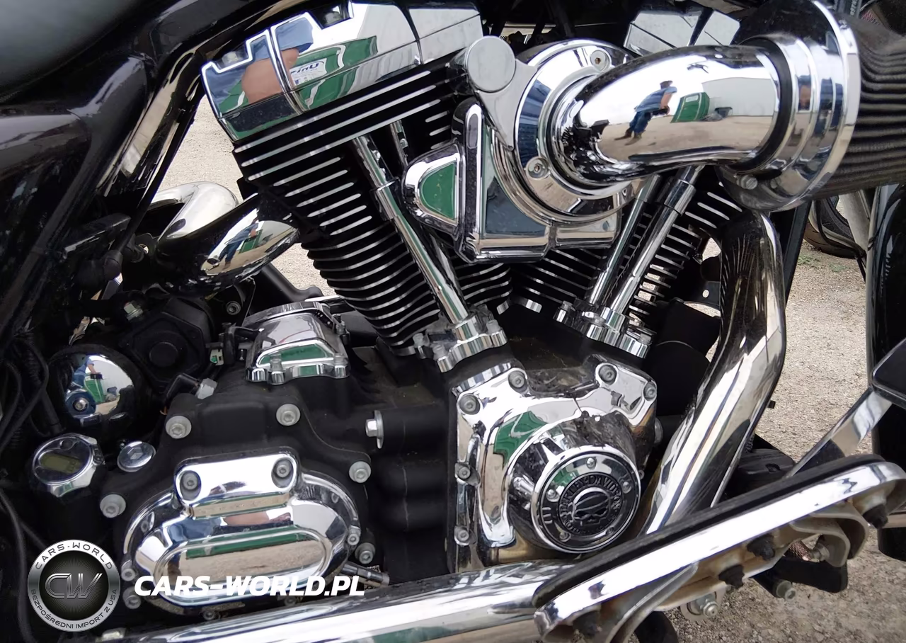 2011 Harley-Davidson Flhx VIN:1HD1KBM16BB669179 - 8