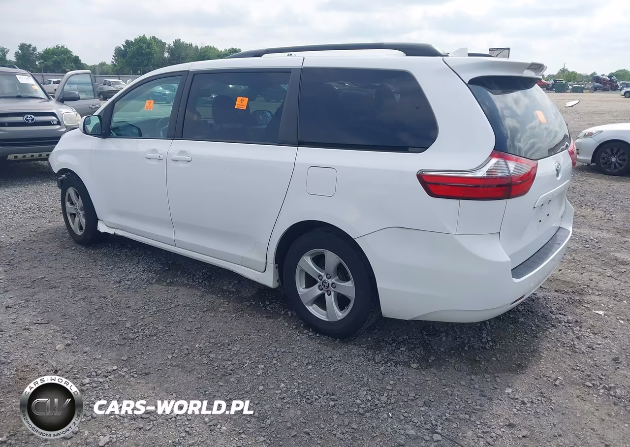 2020 Toyota Sienna Le VIN:5TDKZ3DC4LS068145 - 3