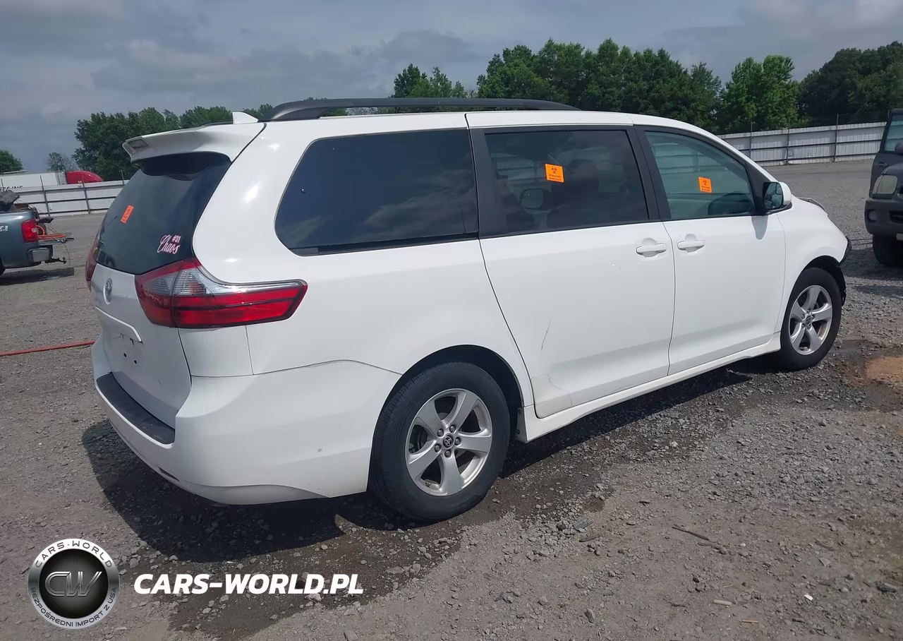 2020 Toyota Sienna Le VIN:5TDKZ3DC4LS068145 - 4