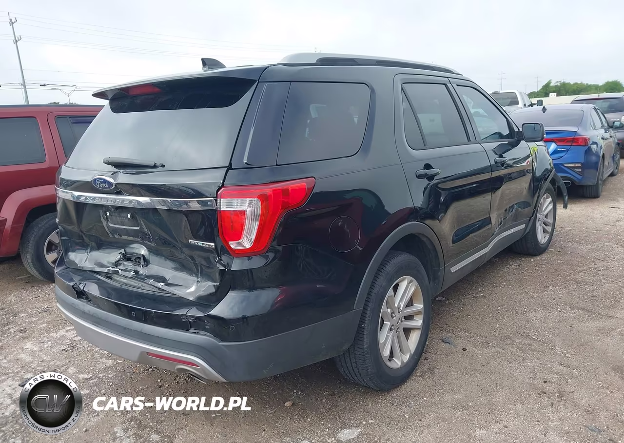 2016 Ford Explorer Xlt VIN:1FM5K7D8XGGC12393 - 4