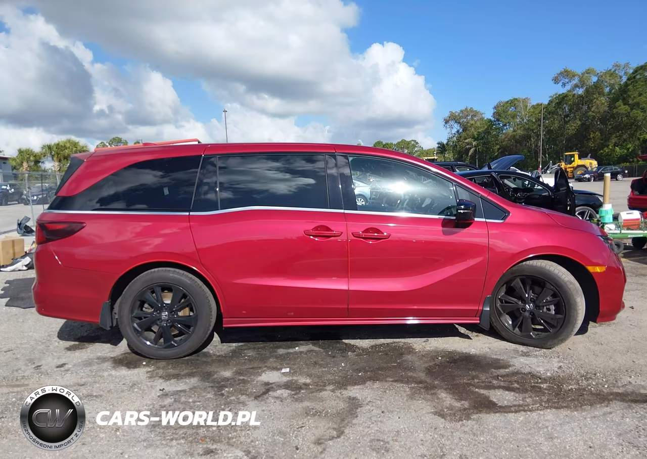 2023 Honda Odyssey Sport VIN:5FNRL6H70PB074484 - 13