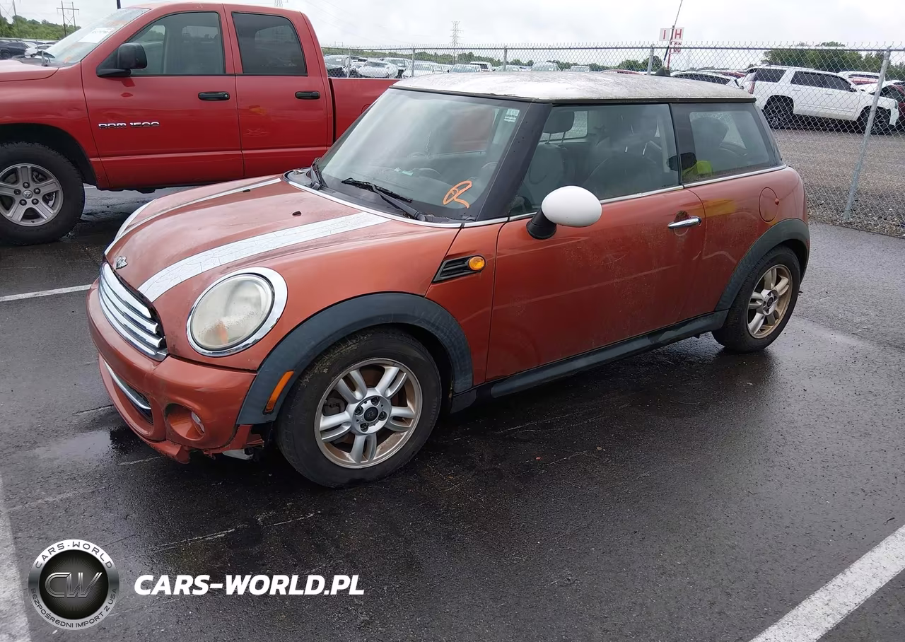2011 Mini Cooper VIN:WMWSU3C52BT092586 - 2