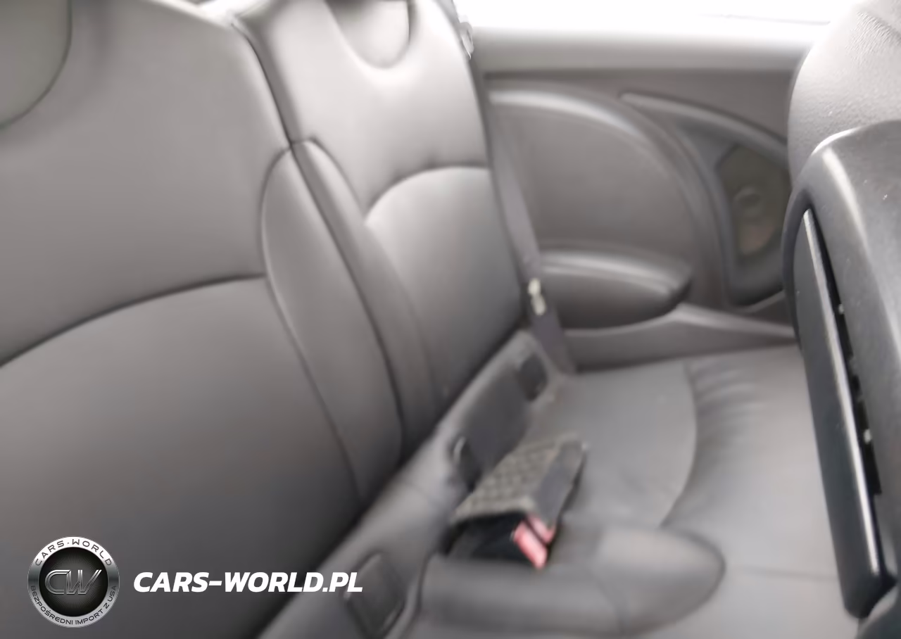 2011 Mini Cooper VIN:WMWSU3C52BT092586 - 8
