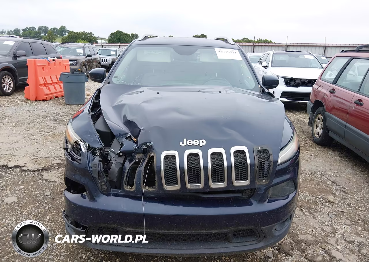 2016 Jeep Cherokee Latitude VIN:1C4PJLCB3GW159824 - 13