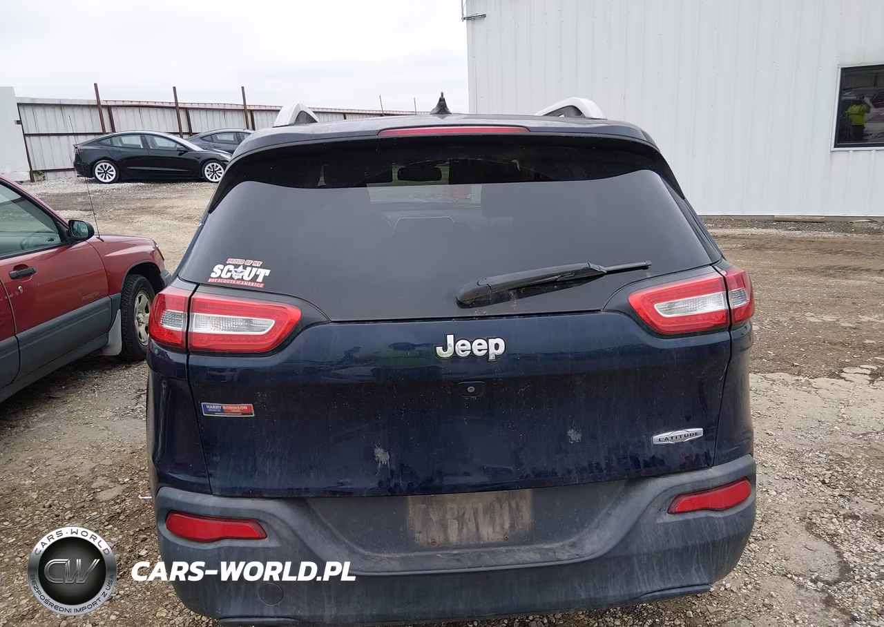 2016 Jeep Cherokee Latitude VIN:1C4PJLCB3GW159824 - 17