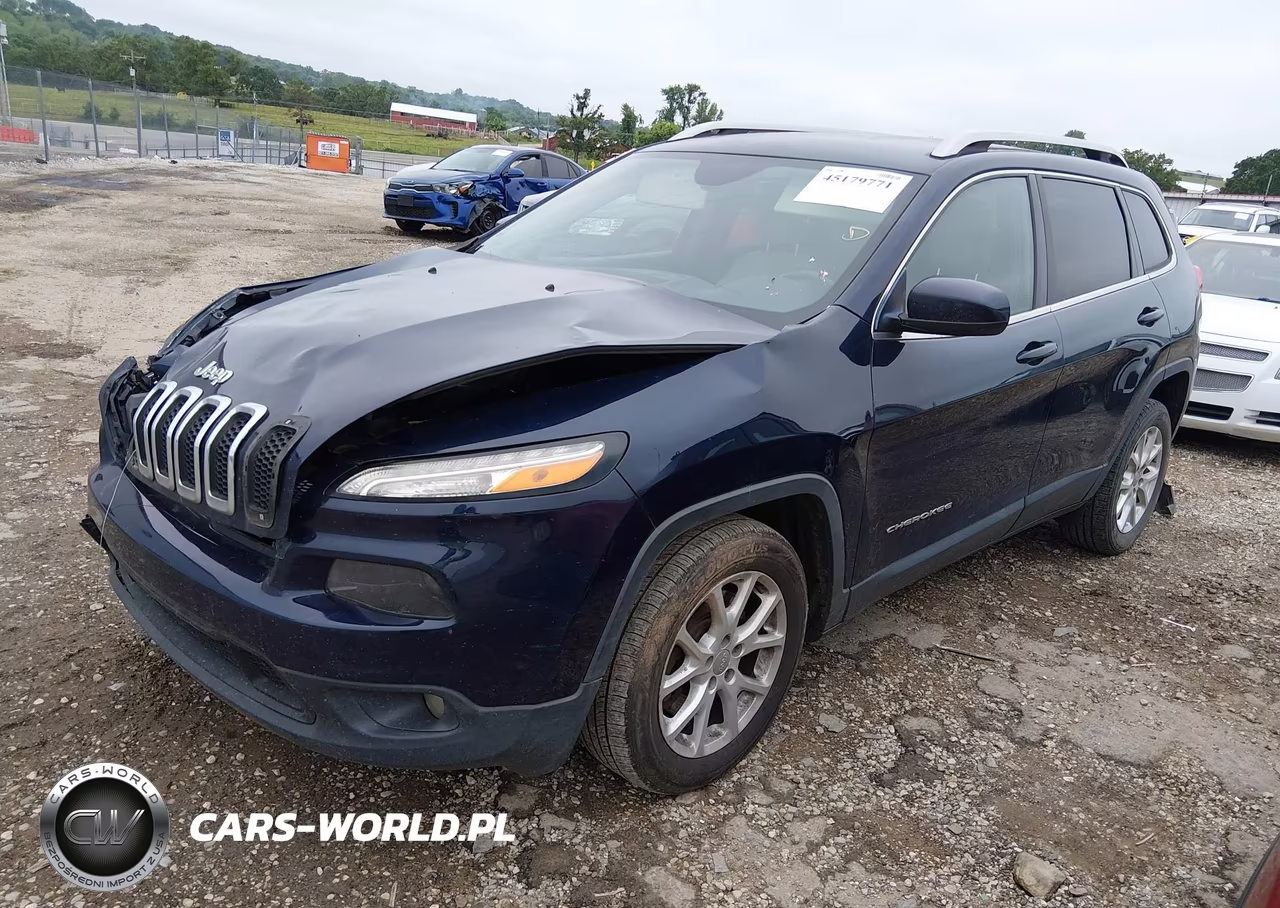 2016 Jeep Cherokee Latitude VIN:1C4PJLCB3GW159824 - 2