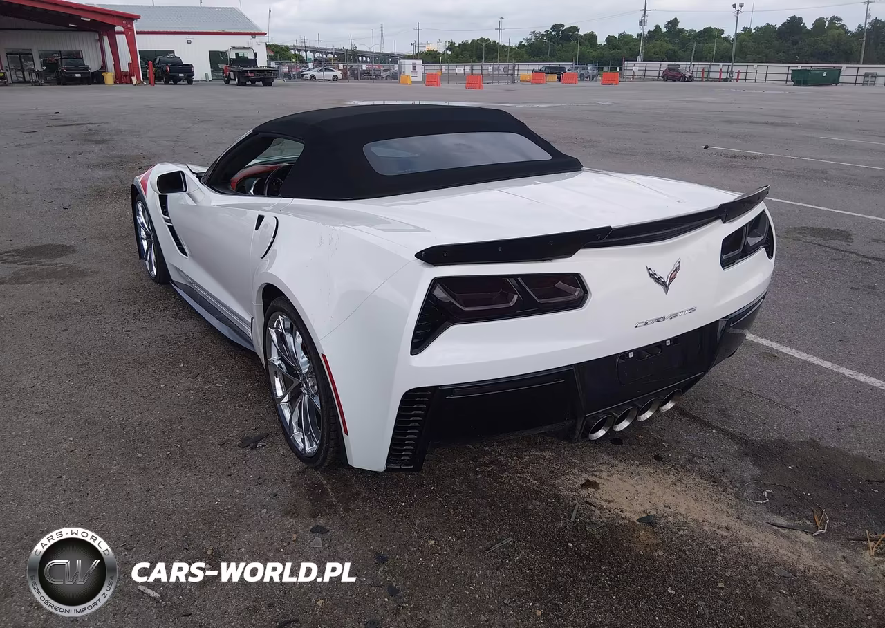 2018 Chevrolet Corvette Grand Sport VIN:1G1YY3D76J5100119 - 3