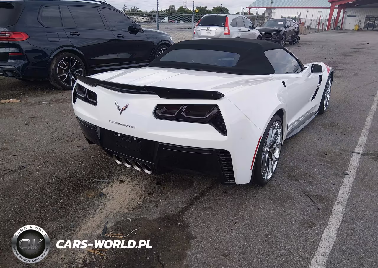 2018 Chevrolet Corvette Grand Sport VIN:1G1YY3D76J5100119 - 4