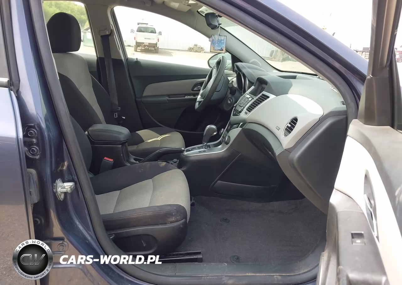2013 Chevrolet Cruze Ls Auto VIN:1G1PA5SH1D7116440 - 5