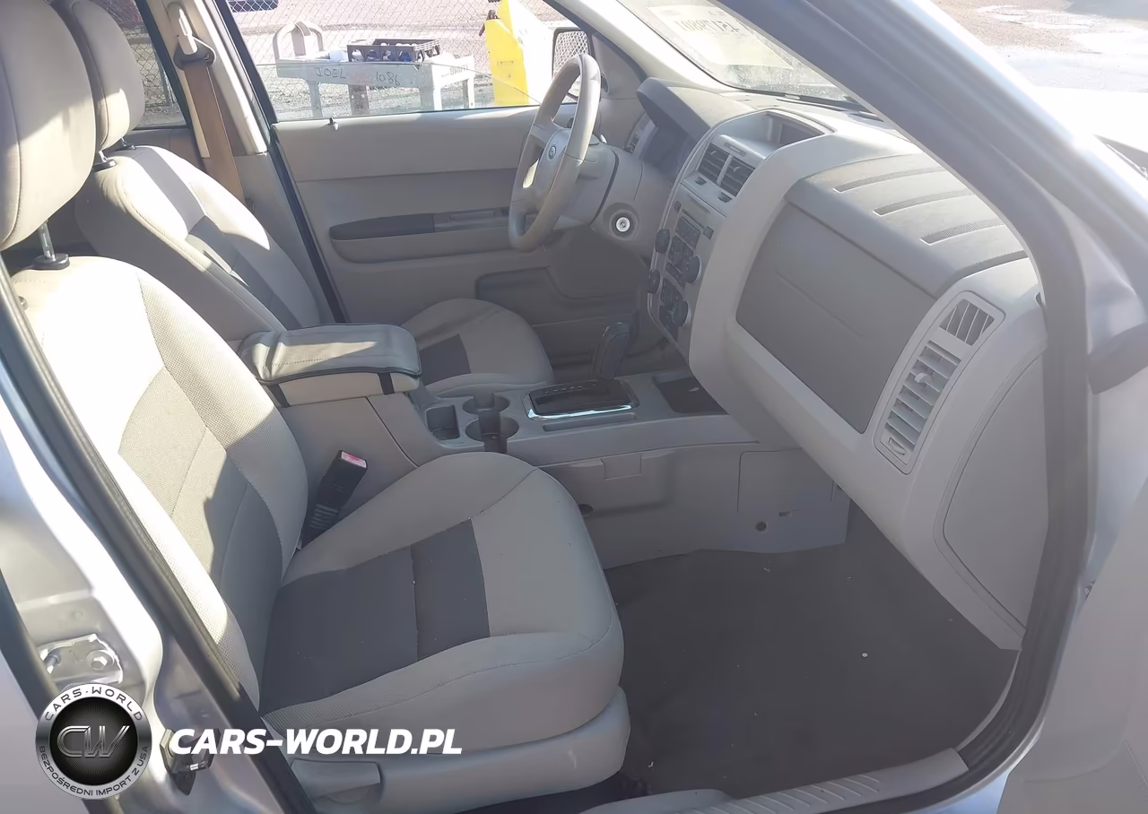 2008 Ford Escape Xlt VIN:1FMCU93118KA92712 - 5