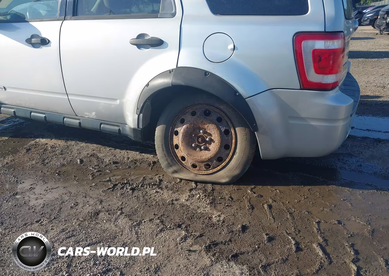 2008 Ford Escape Xlt VIN:1FMCU93118KA92712 - 6