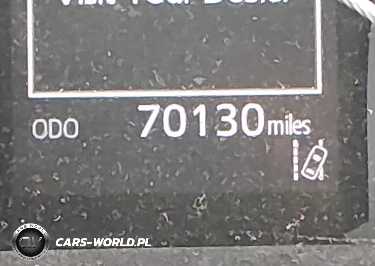 2018 Toyota Camry Le VIN:4T1B11HK4JU064128 - 15