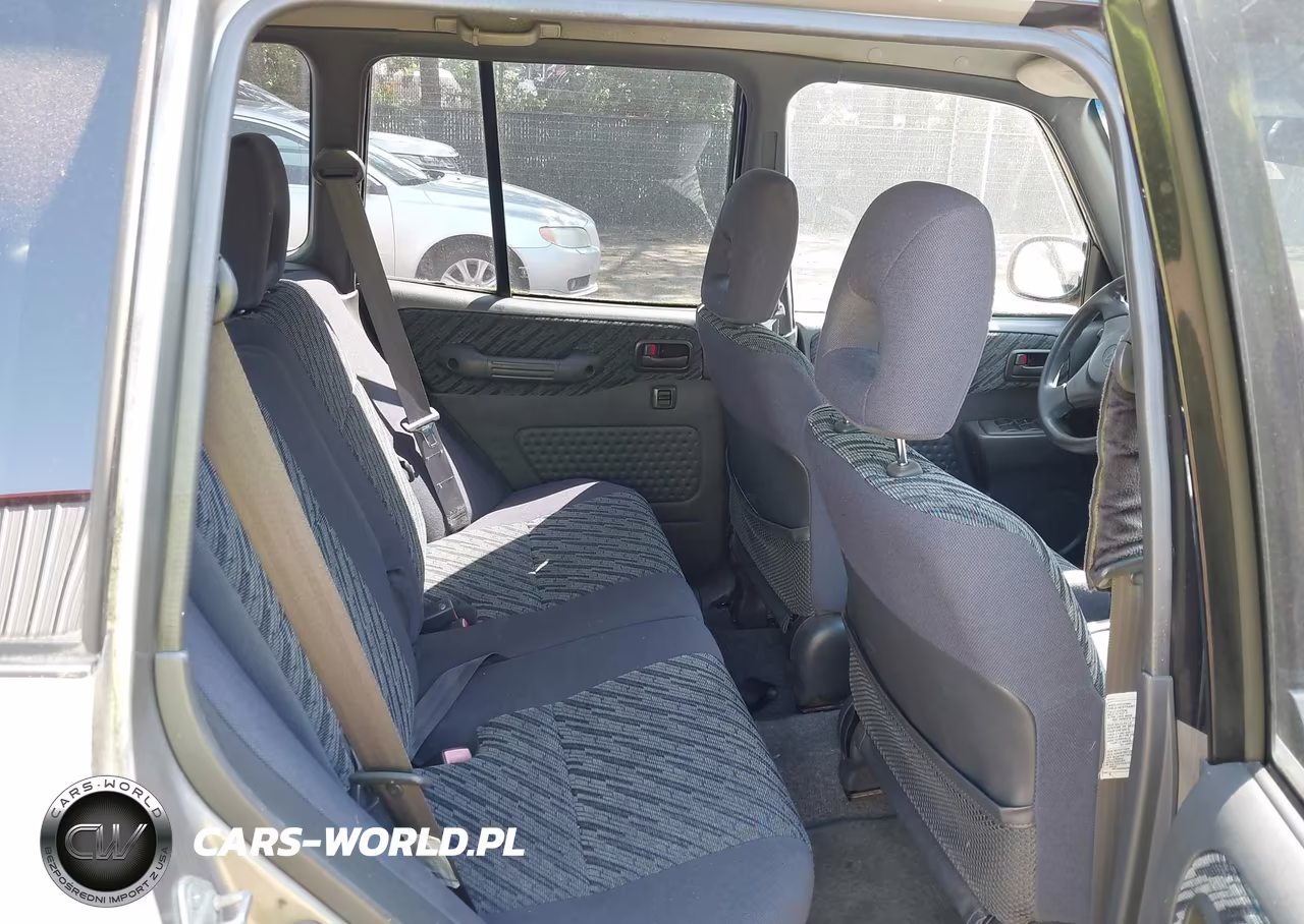 2000 Toyota Rav4 VIN:JT3HP10V3Y0241826 - 8