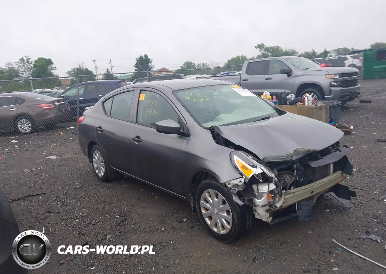 2017 Nissan Versa 1.6 S+ – zdjęcie 1 z 13