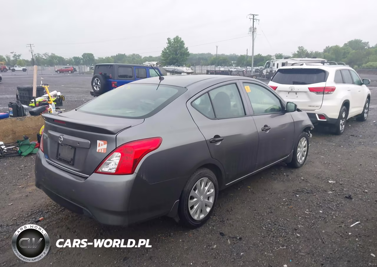 2017 Nissan Versa 1.6 S+ VIN:3N1CN7AP8HL889828 - 4