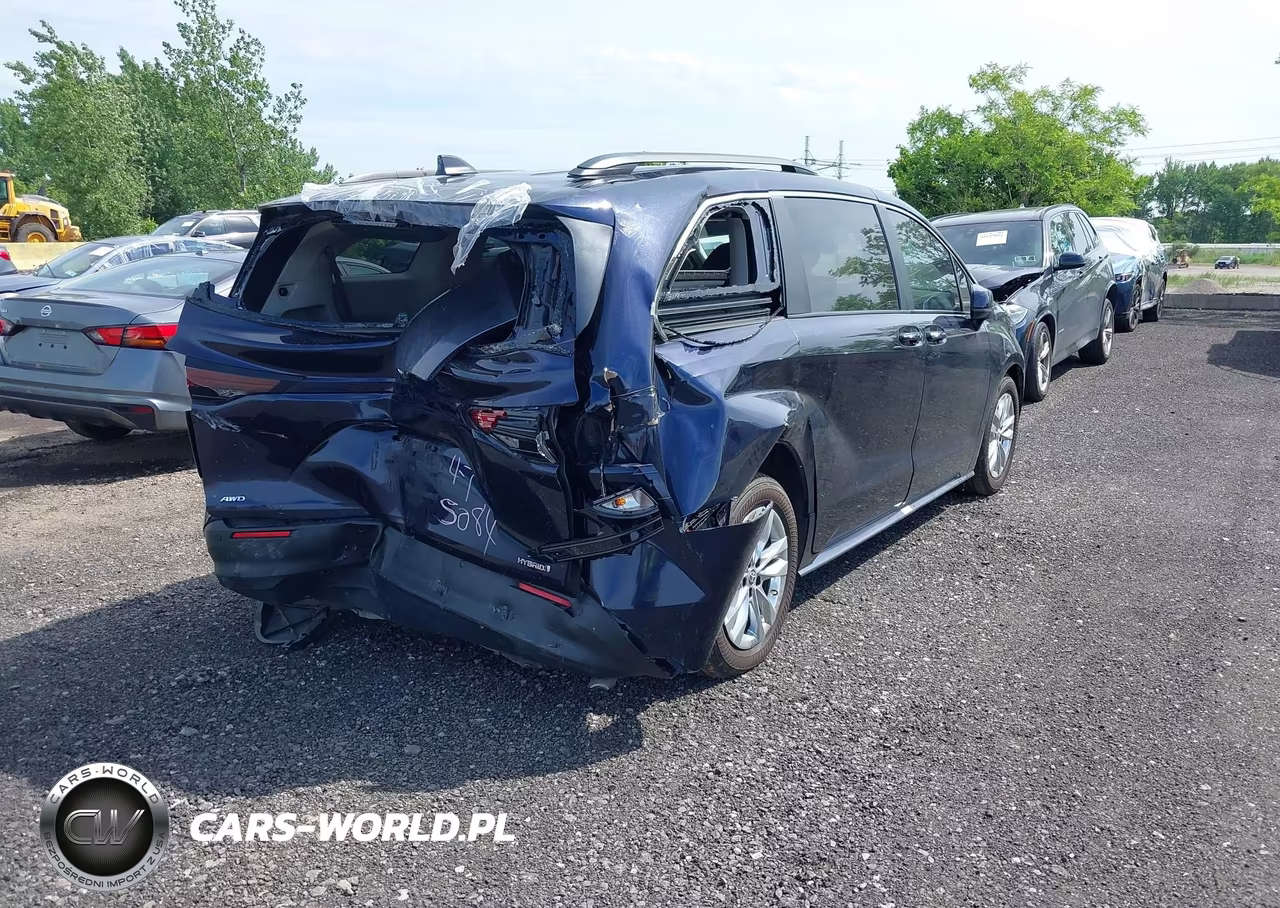 2024 Toyota Sienna Xle VIN:5TDJSKFC0RS125084 - 4