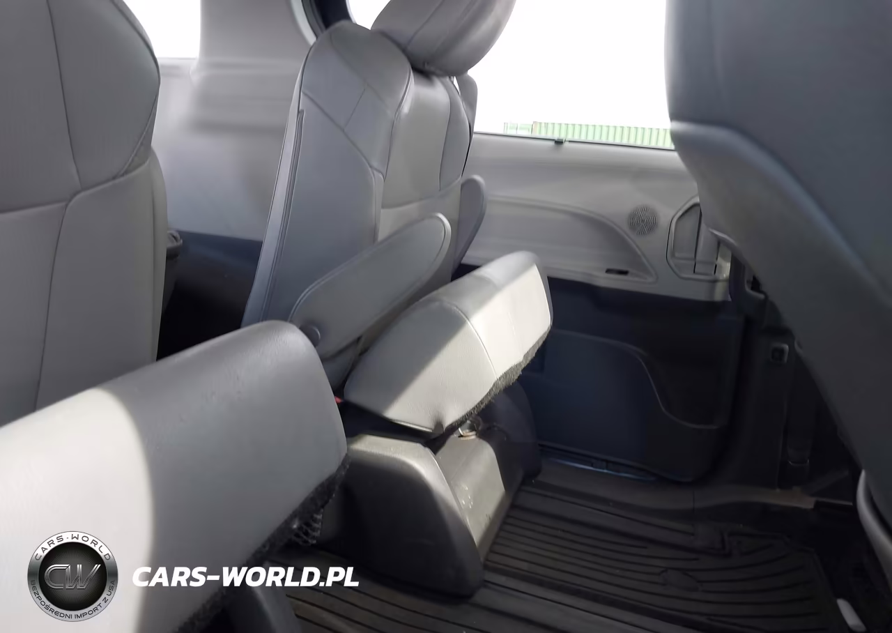 2024 Toyota Sienna Xle VIN:5TDJSKFC0RS125084 - 8