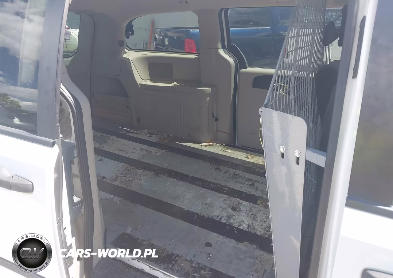 2014 Ram Cargo Tradesman VIN:2C4JRGAG4ER401692 - 8