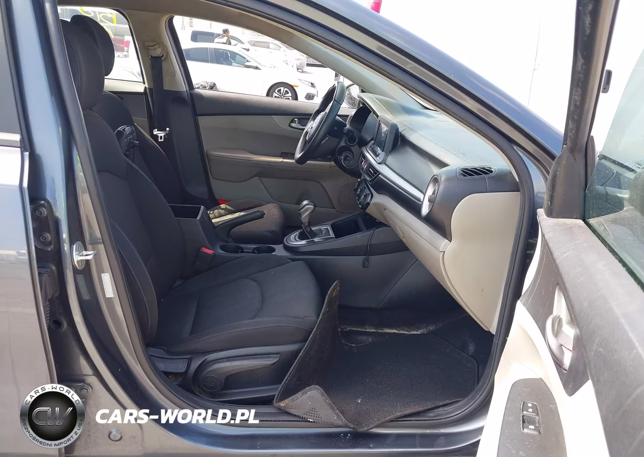 2021 Kia Forte Lxs VIN:3KPF24AD7ME286830 - 5