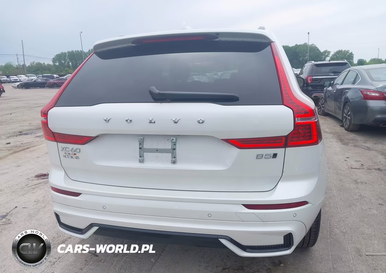 2025 Volvo Xc60 B5 Plus VIN:YV4M12RC5S1087587 - 16