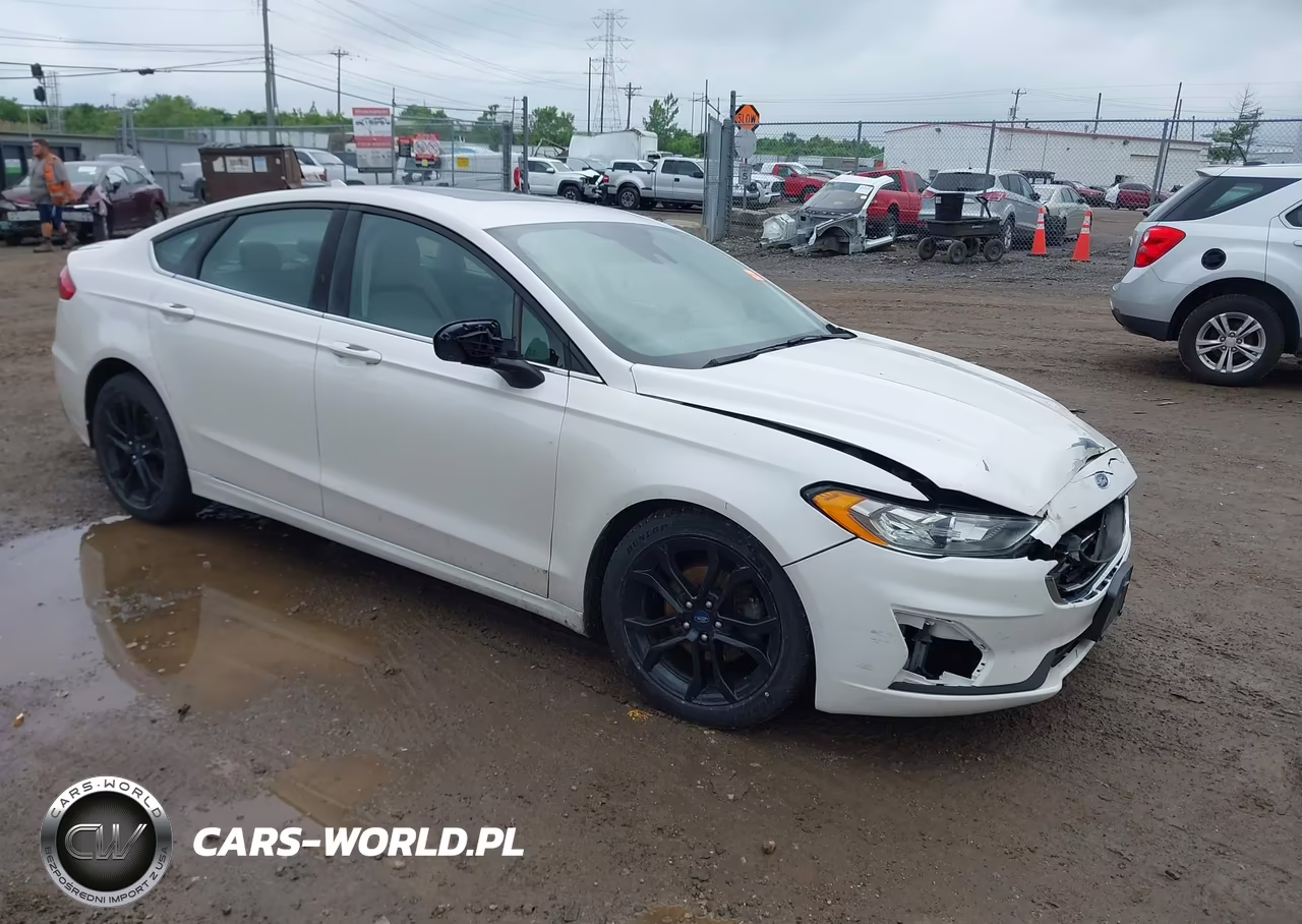 2019 Ford Fusion Se – zdjęcie 1 z 16