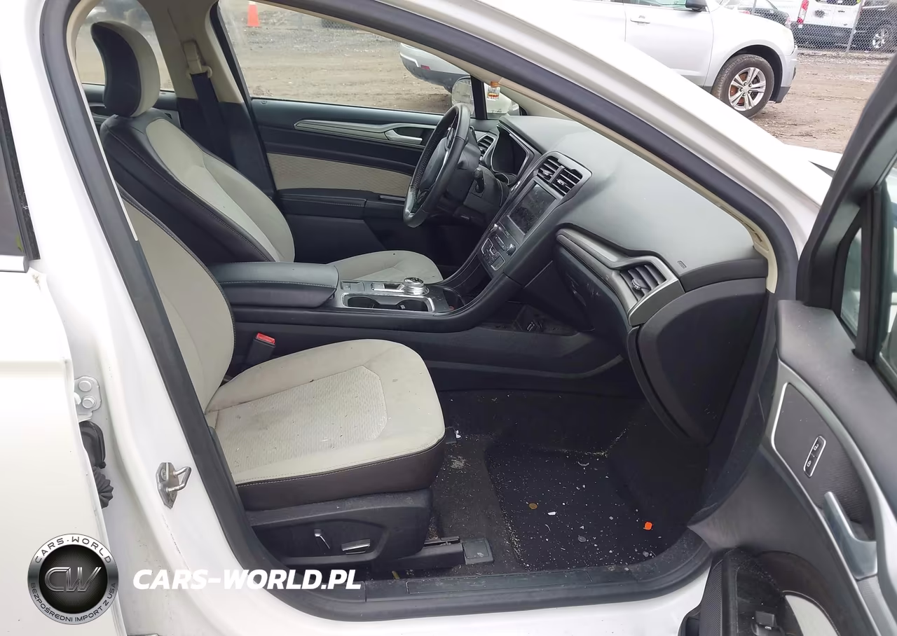 2019 Ford Fusion Se VIN:3FA6P0HD2KR282390 - 5