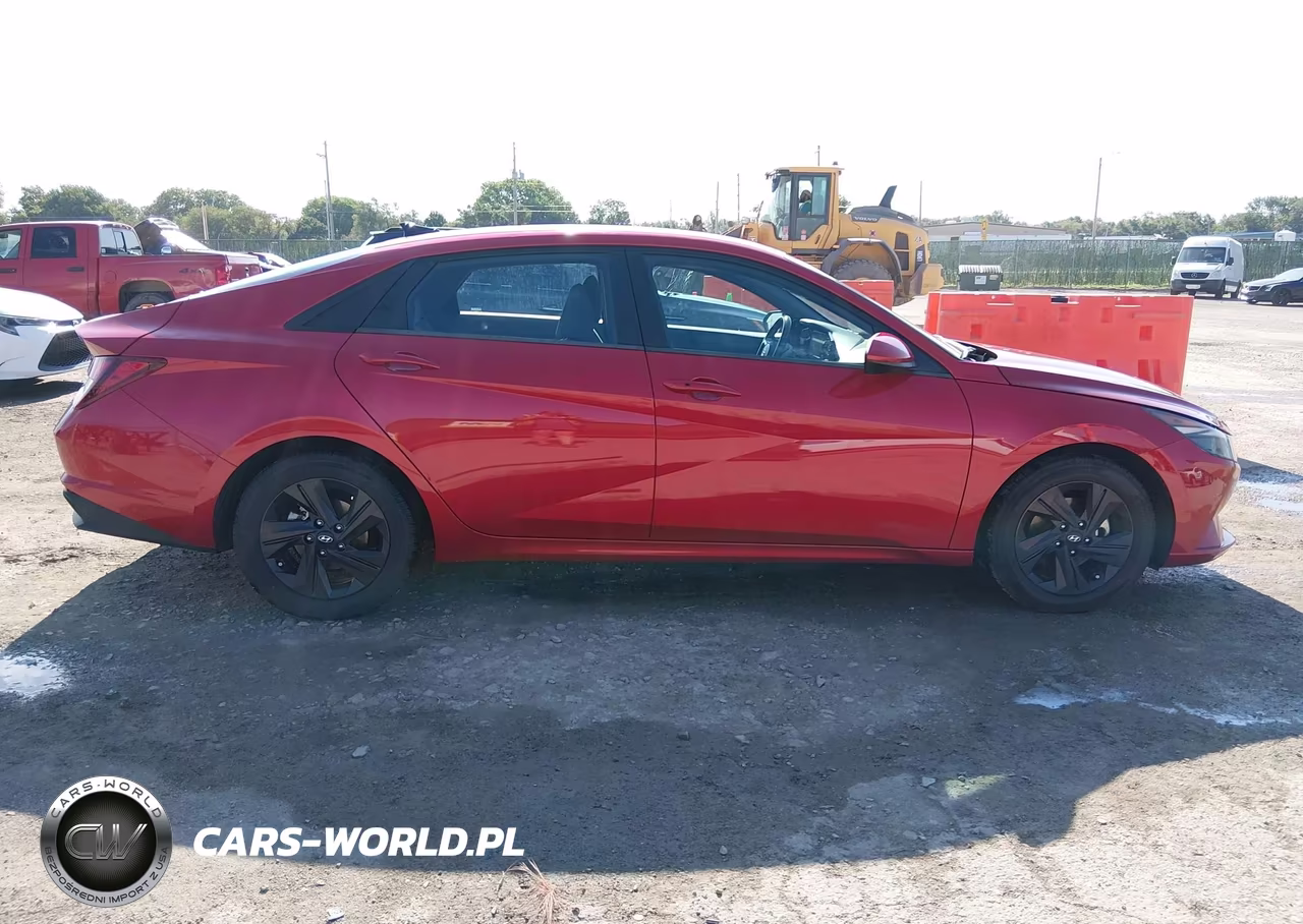 2022 Hyundai Elantra Sel VIN:5NPLS4AG3NH075232 - 13