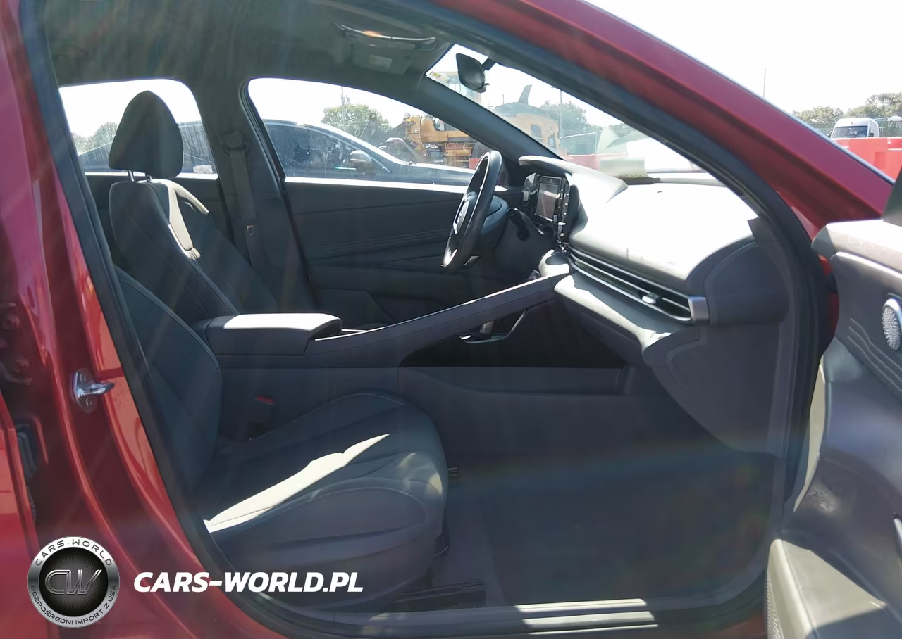 2022 Hyundai Elantra Sel VIN:5NPLS4AG3NH075232 - 5