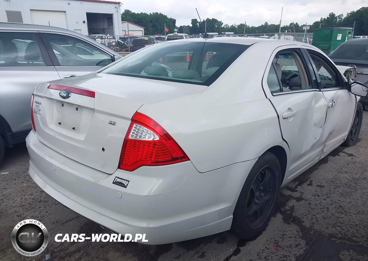 2010 Ford Fusion Se VIN:3FAHP0HA7AR311900 - 4