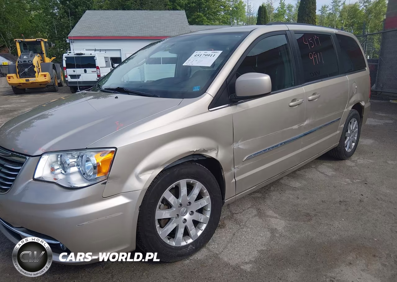 2015 Chrysler Town & Country Touring VIN:2C4RC1BG0FR638911 - 6