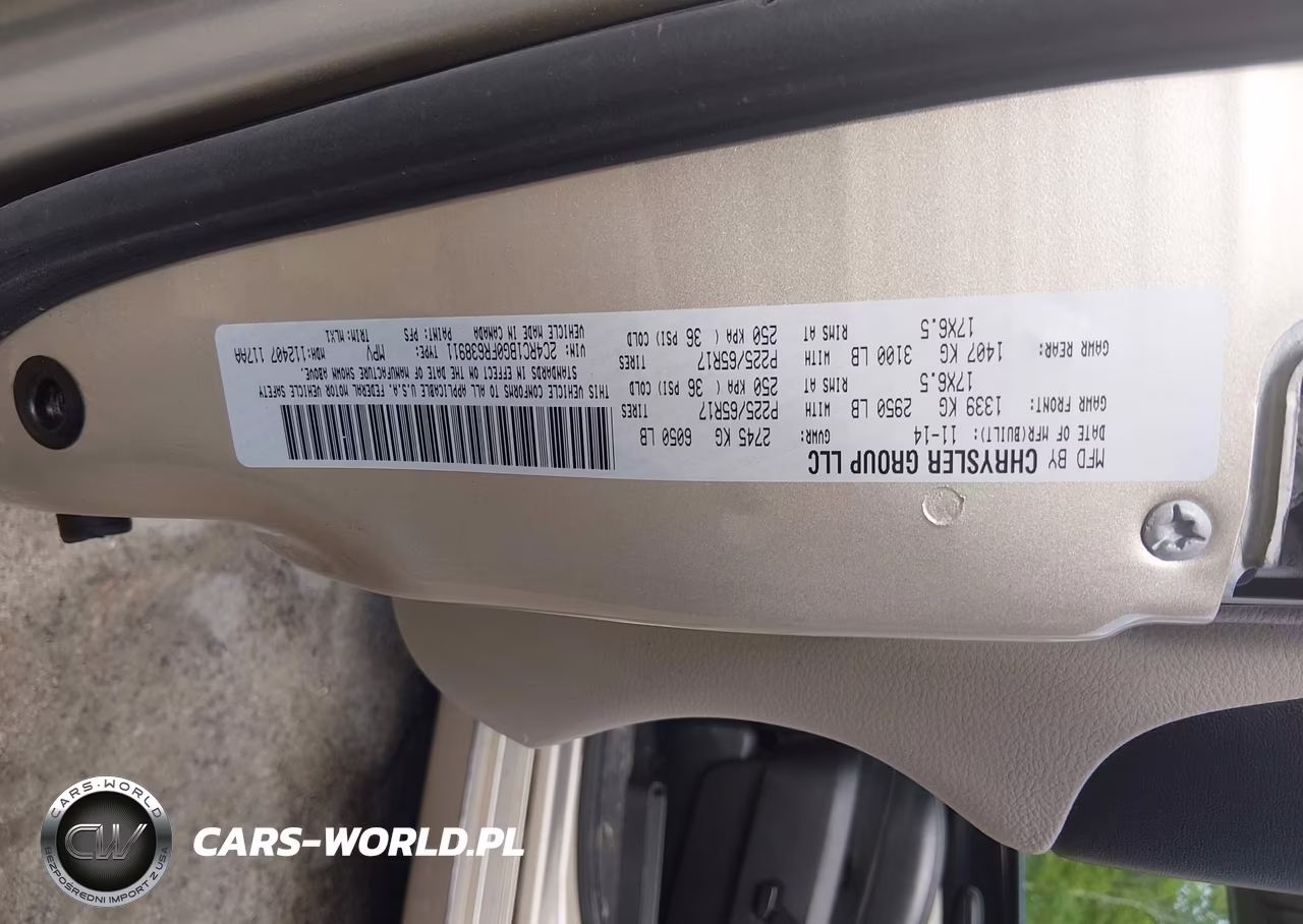 2015 Chrysler Town & Country Touring VIN:2C4RC1BG0FR638911 - 9