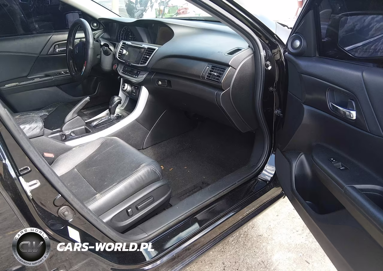 2014 Honda Accord Touring VIN:1HGCR3F97EA035180 - 5