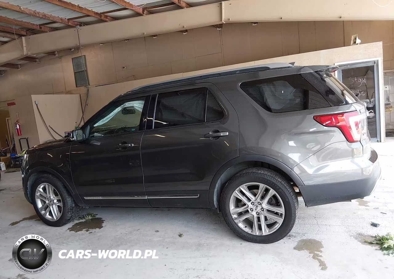 2016 Ford Explorer Xlt VIN:1FM5K8D82GGC21451 - 14