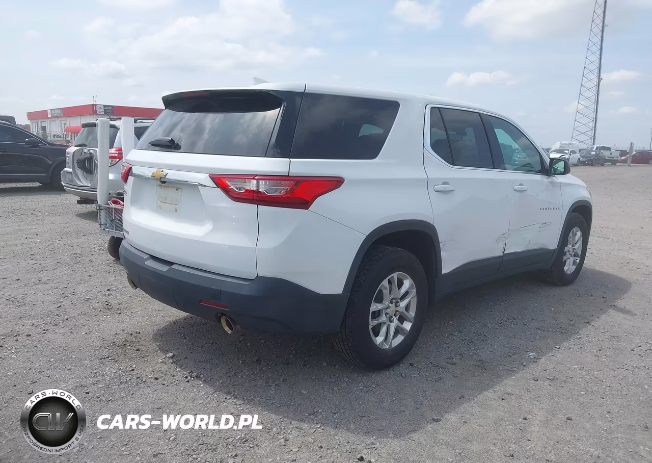 2021 Chevrolet Traverse Fwd Ls VIN:1GNERFKWXMJ162676 - 4