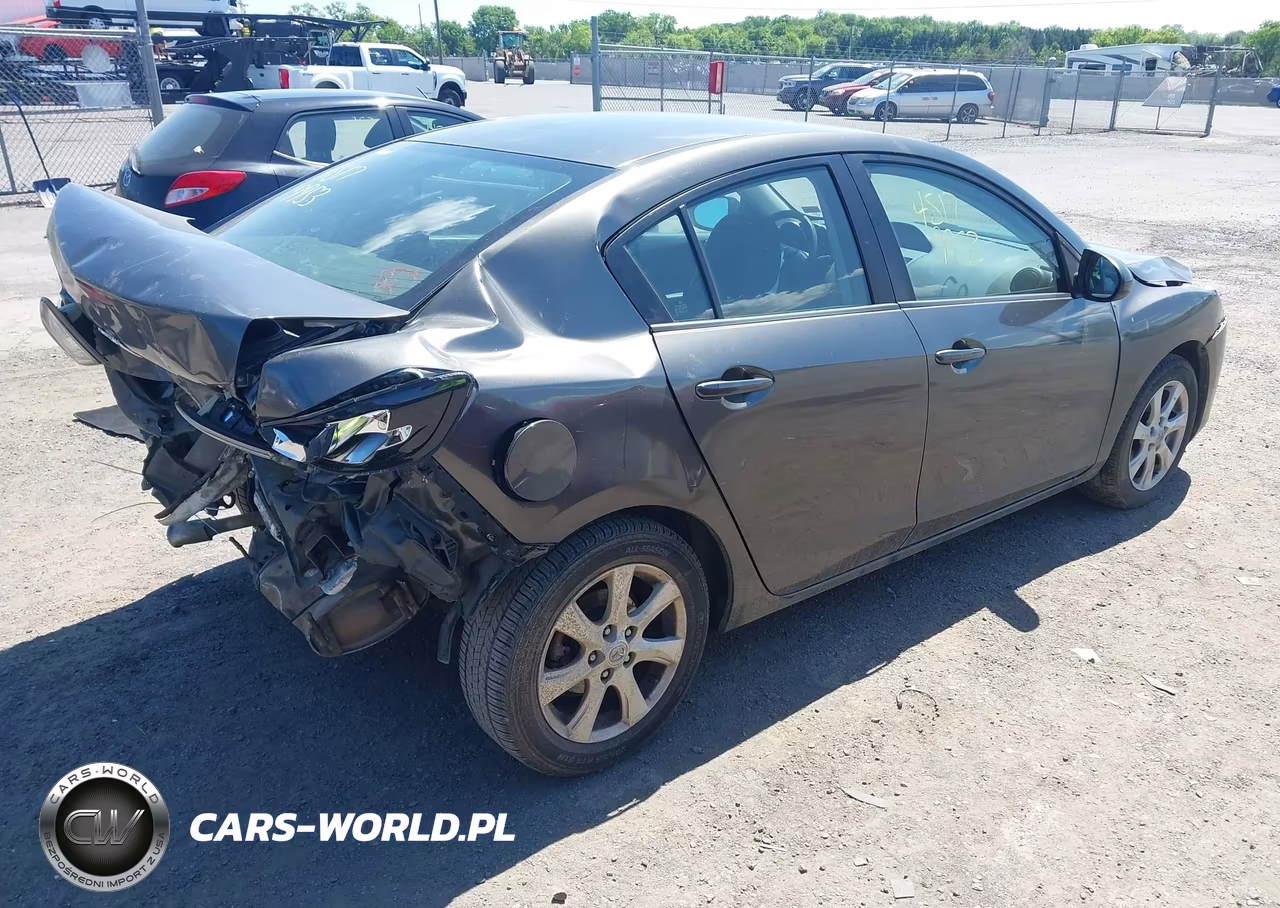 2010 Mazda Mazda3 I Touring VIN:JM1BL1SF0A1344396 - 4