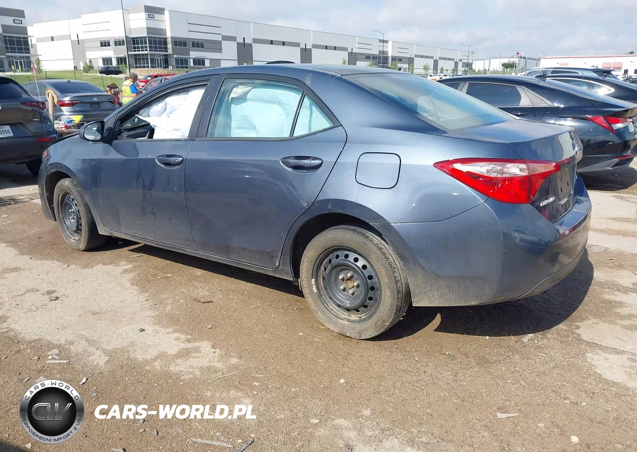 2017 Toyota Corolla Le VIN:5YFBURHE7HP708524 - 3