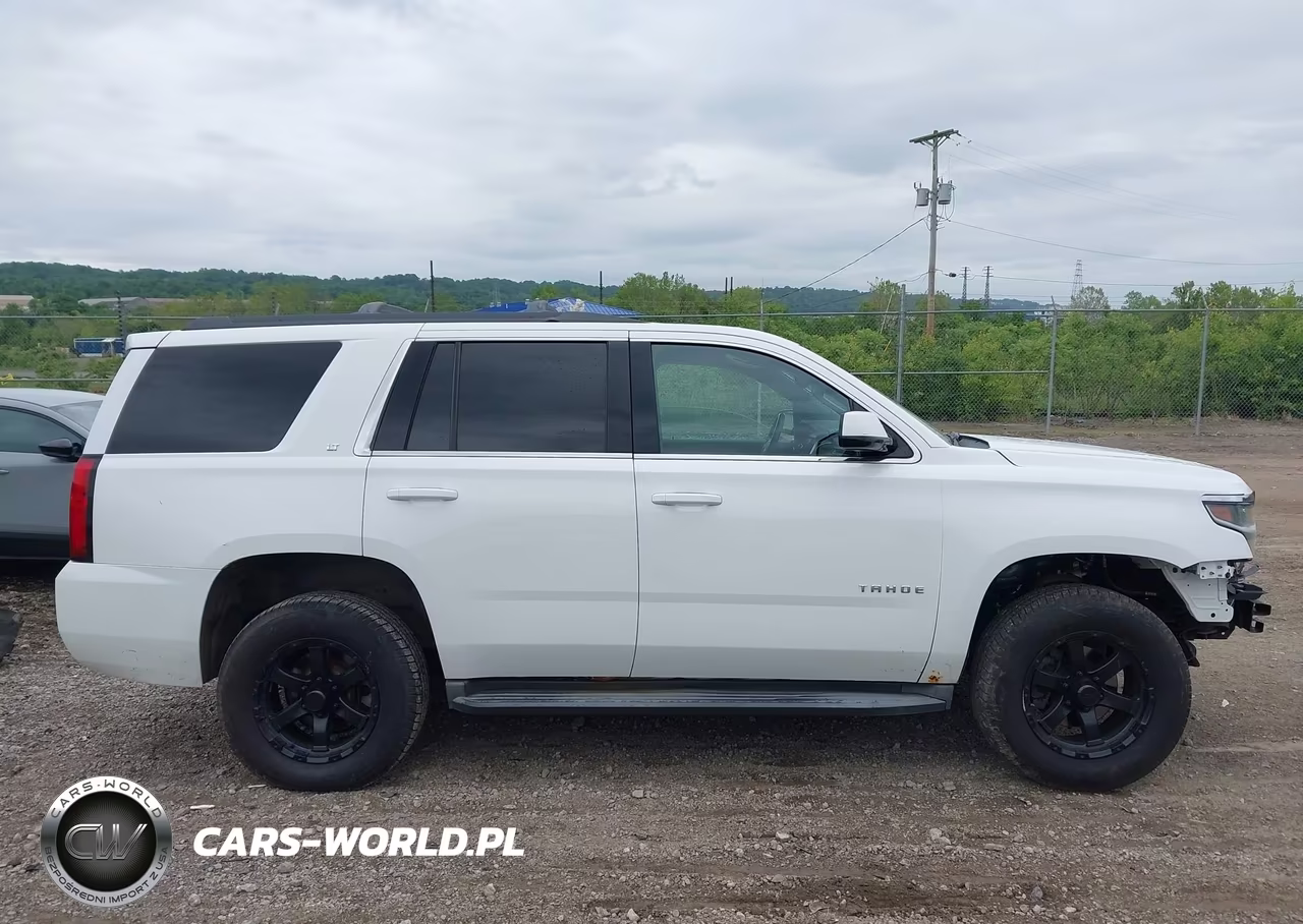 2015 Chevrolet Tahoe Lt VIN:1GNSKBKC7FR579831 - 14