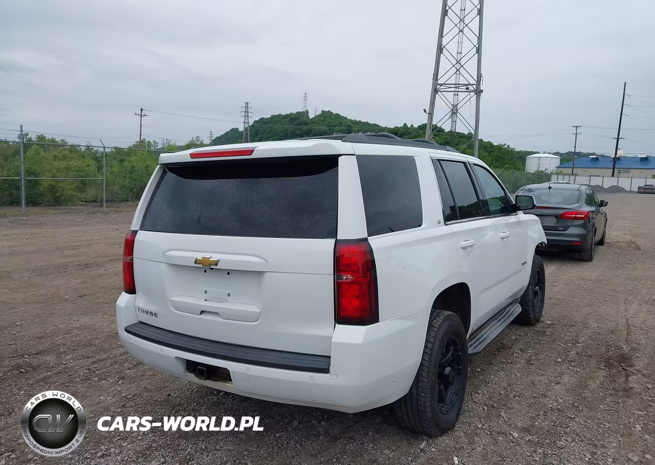 2015 Chevrolet Tahoe Lt VIN:1GNSKBKC7FR579831 - 4