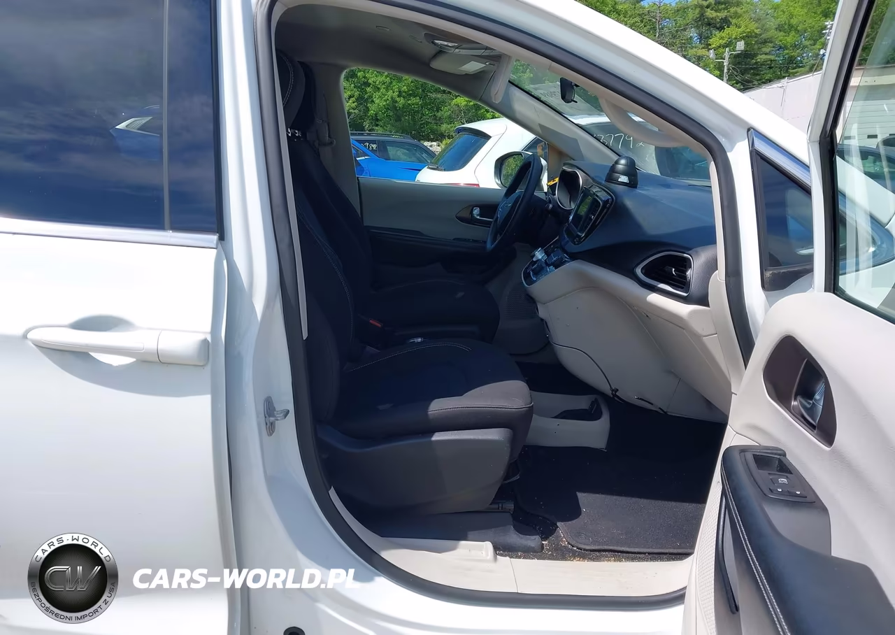 2020 Chrysler Voyager Lx VIN:2C4RC1CG1LR250810 - 5