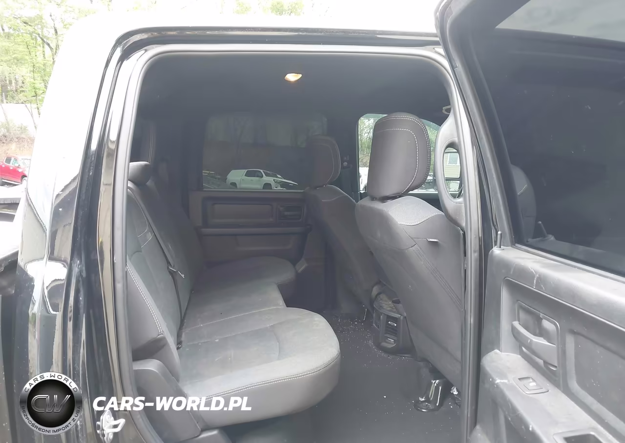 2024 Ram 2500 Tradesman 4X4 6'4 Box VIN:3C6UR5CL1RG415855 - 8
