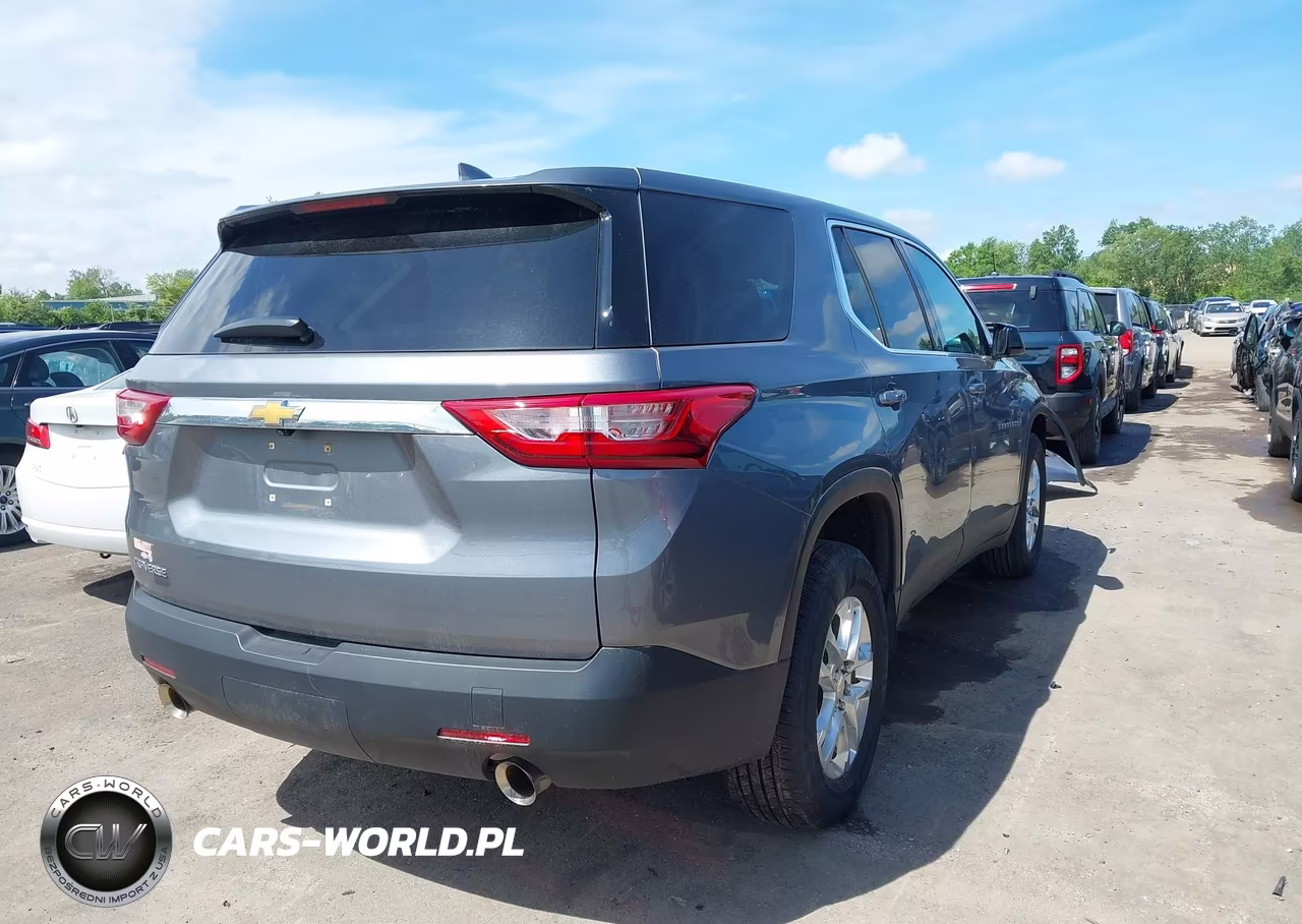 2020 Chevrolet Traverse Fwd Ls VIN:1GNERFKW8LJ262077 - 4