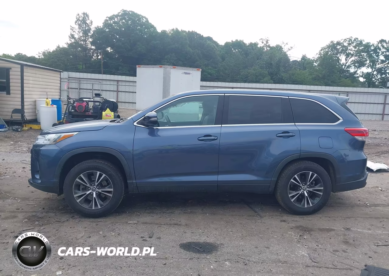 2019 Toyota Highlander Le VIN:5TDZARFH9KS057352 - 14