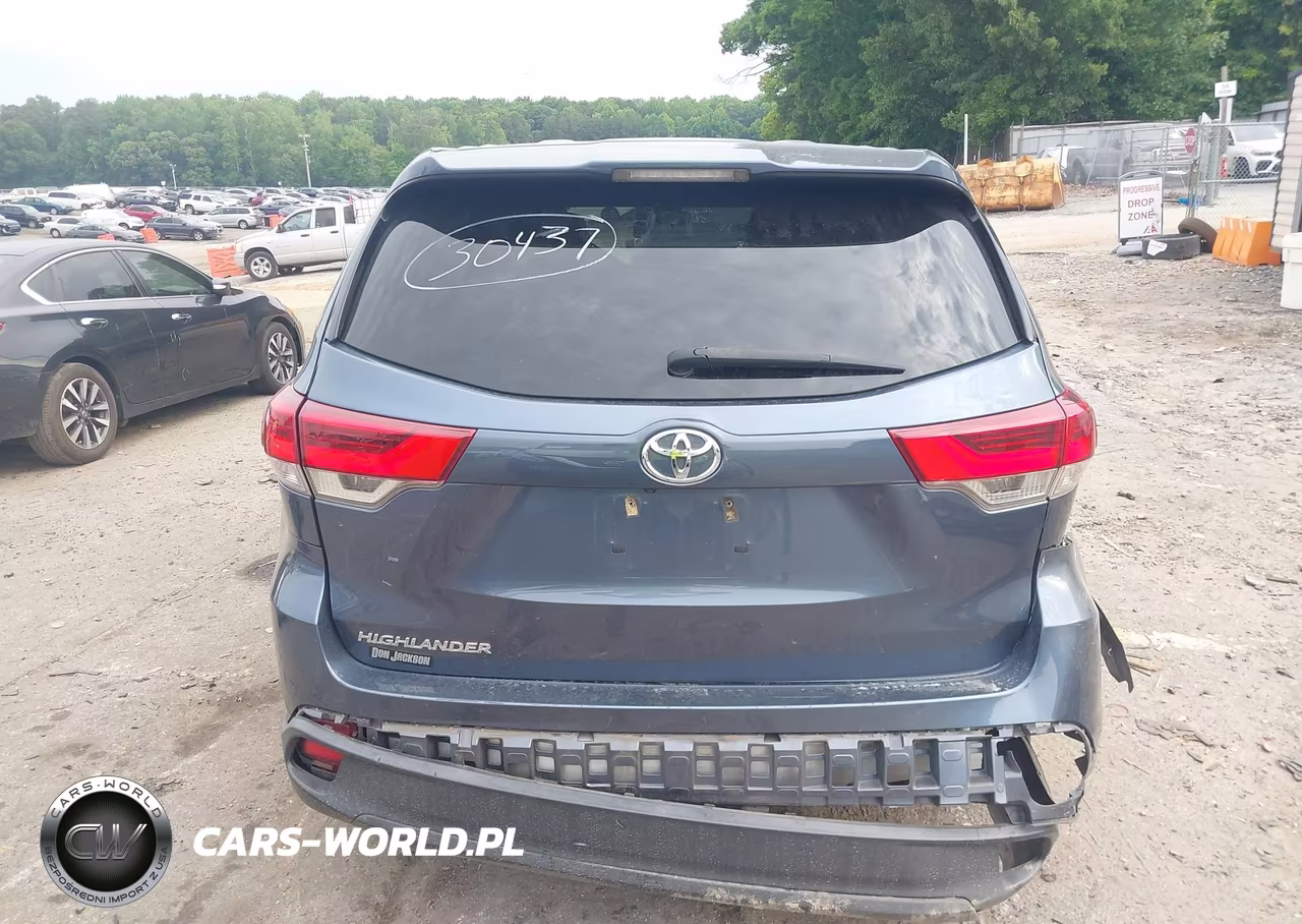 2019 Toyota Highlander Le VIN:5TDZARFH9KS057352 - 16